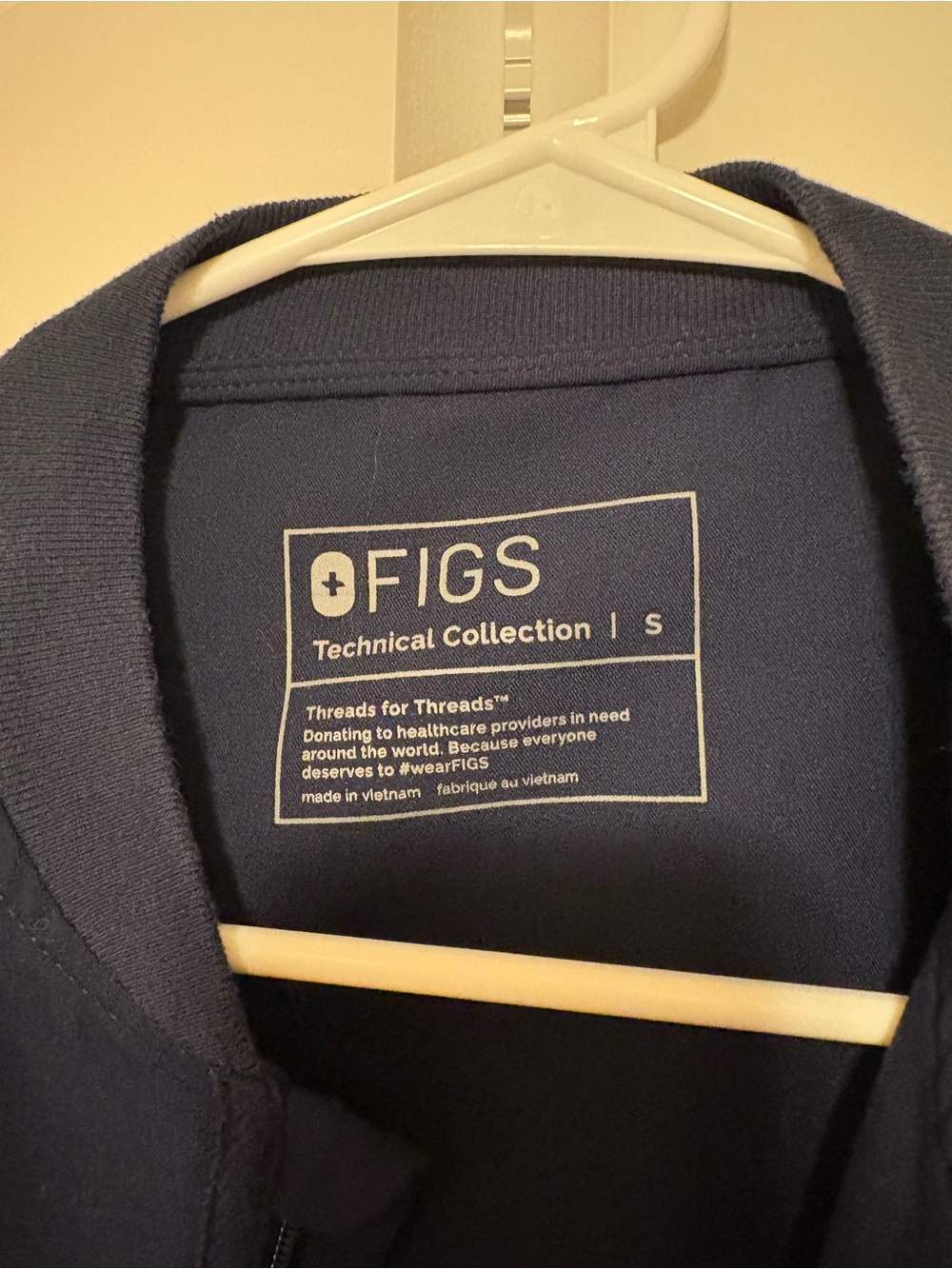 FIGS Bellery Scrub Jacket size small - Picture 4 of 11